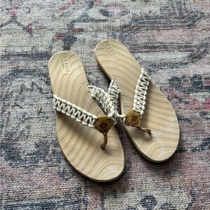 Sperry rope thong sandals women’s 8.5